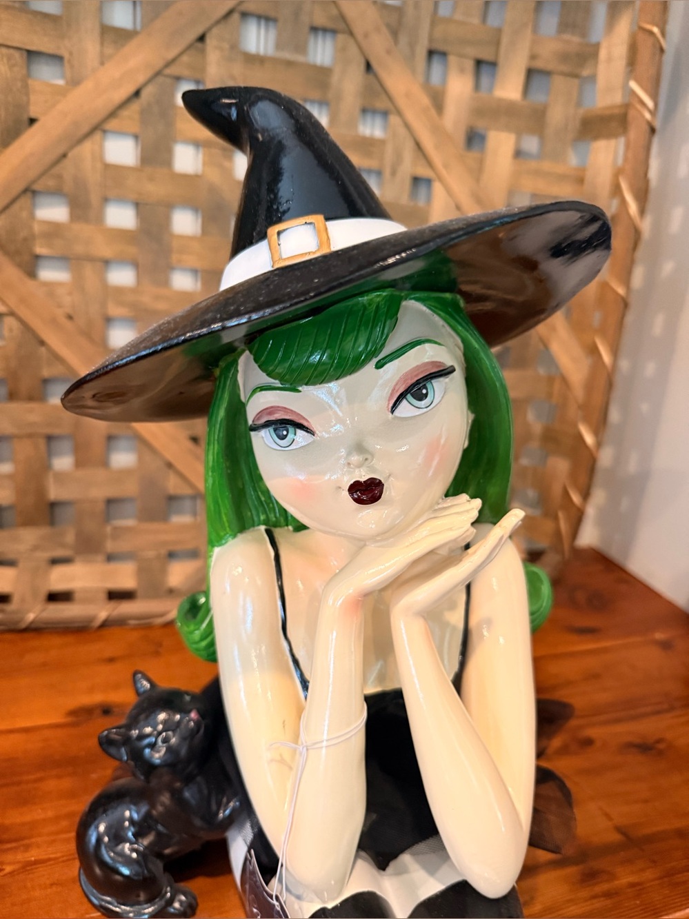 💚✨Bella Lux Green Hair Witch Viral Halloween Decor - Picture 2 of 7